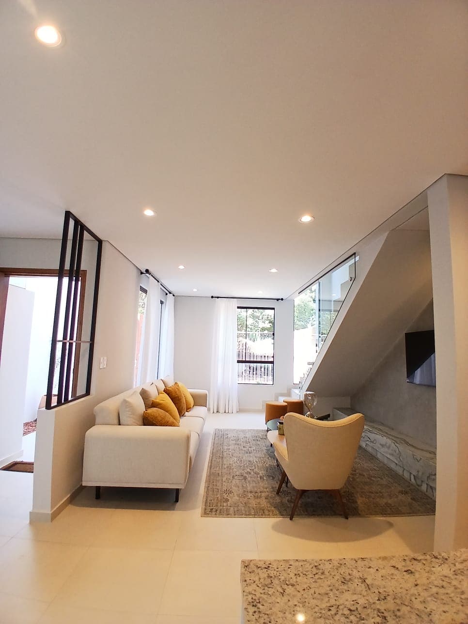 VENDO DUPLEX ZONA PAN AMERICAN SCHOOL A ENTREGARSE EN JUNIO 2026 – 2