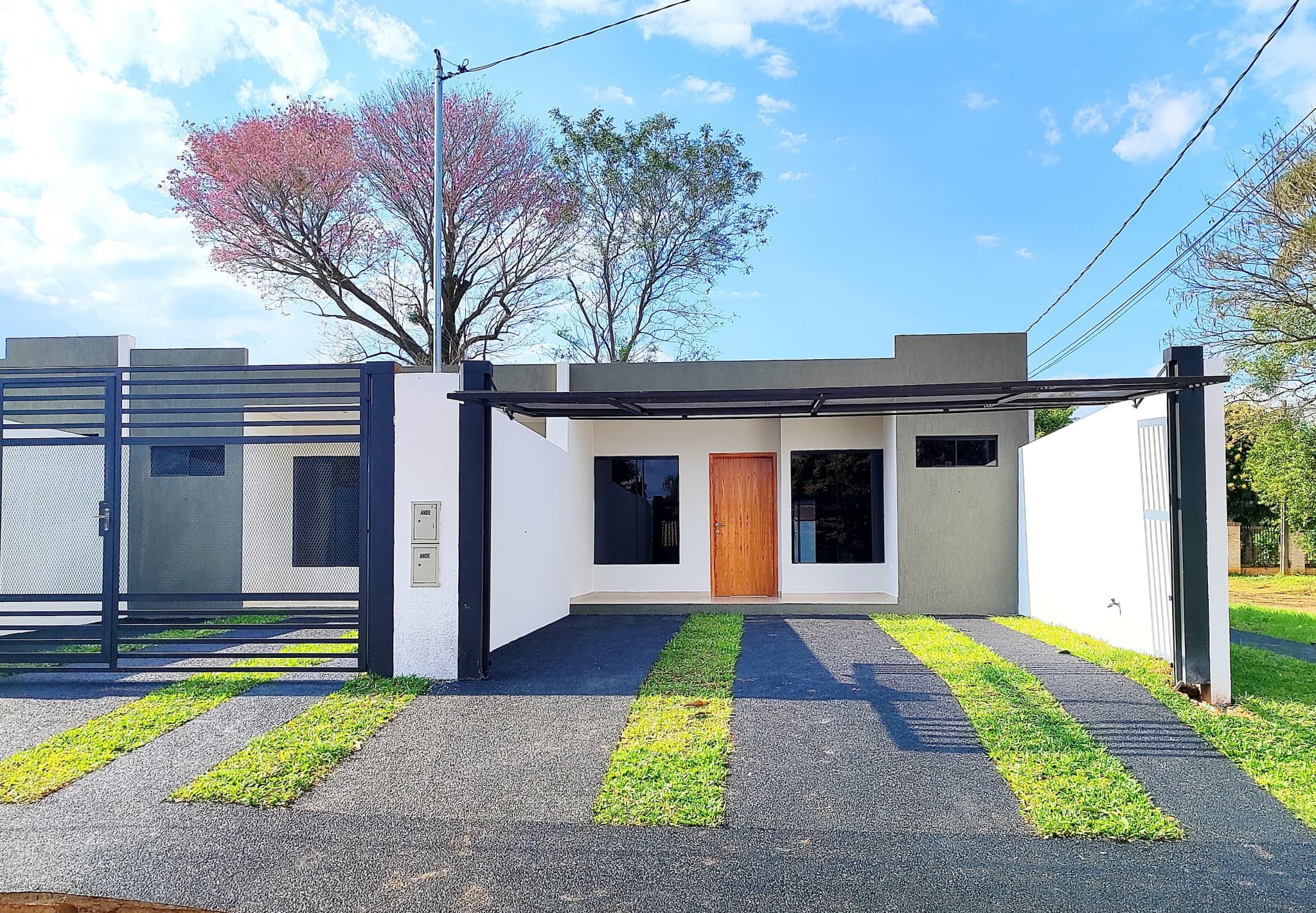 VENTA DUPLEX EN ITAUGUA