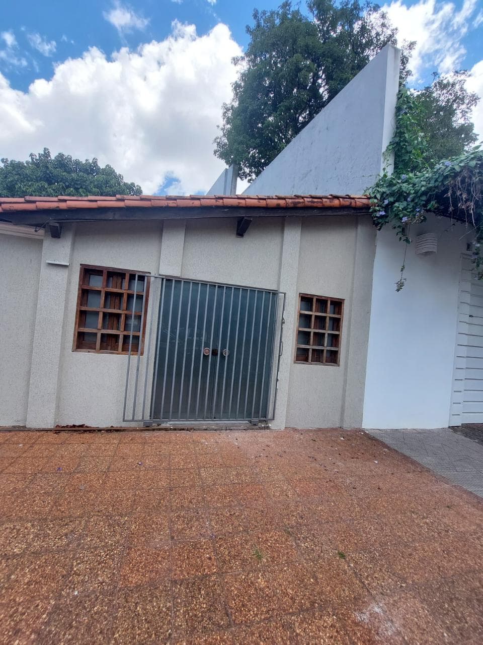Alquilo Oficina en Barrio Herrera