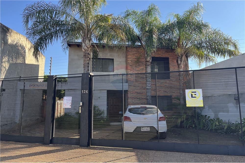 Vendo casa en 4to Barrio, Luque ✨