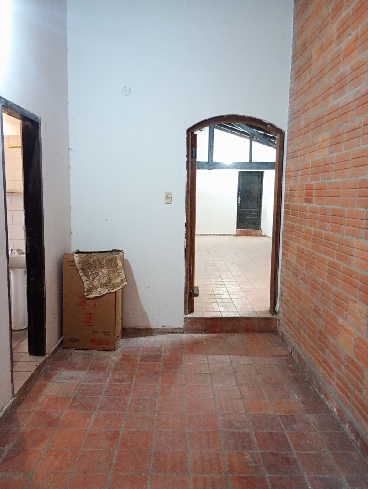Alquilo Casona Tipo Colonial en el Centro de Areguá – 3