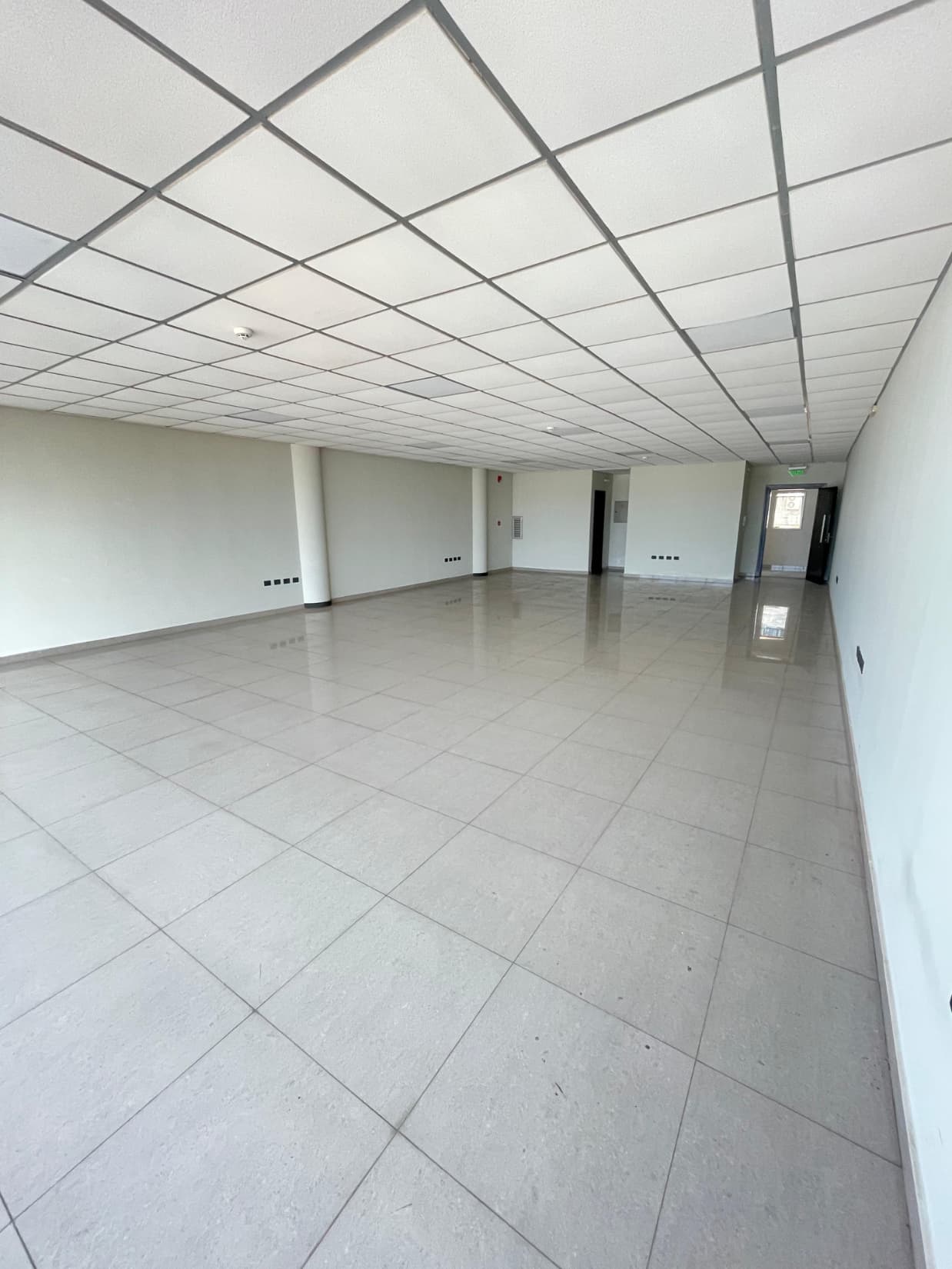 AV. SAN MARTIN - EN ALQUILER OFICINA CORPORATIVA – 3