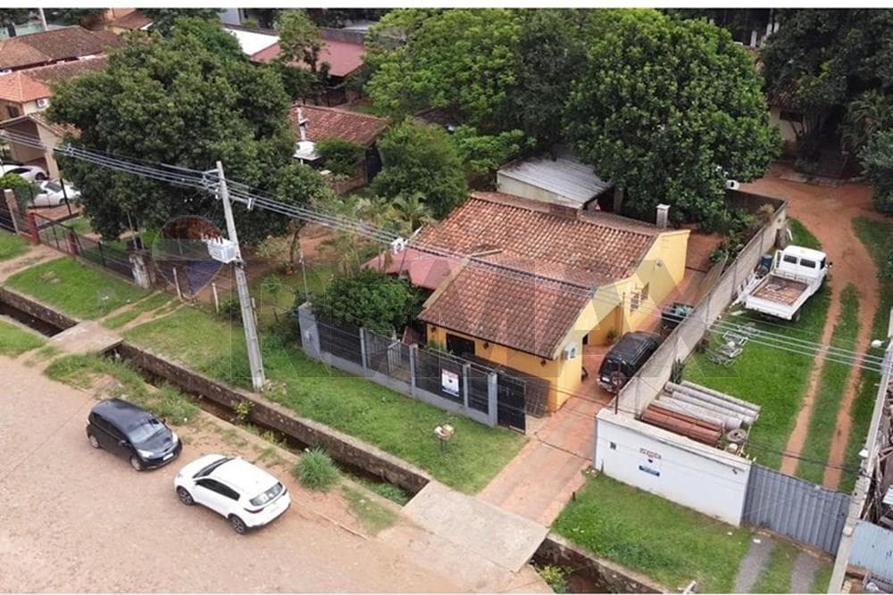 VENDO CASA EN LUQUE Bº LAURELTY