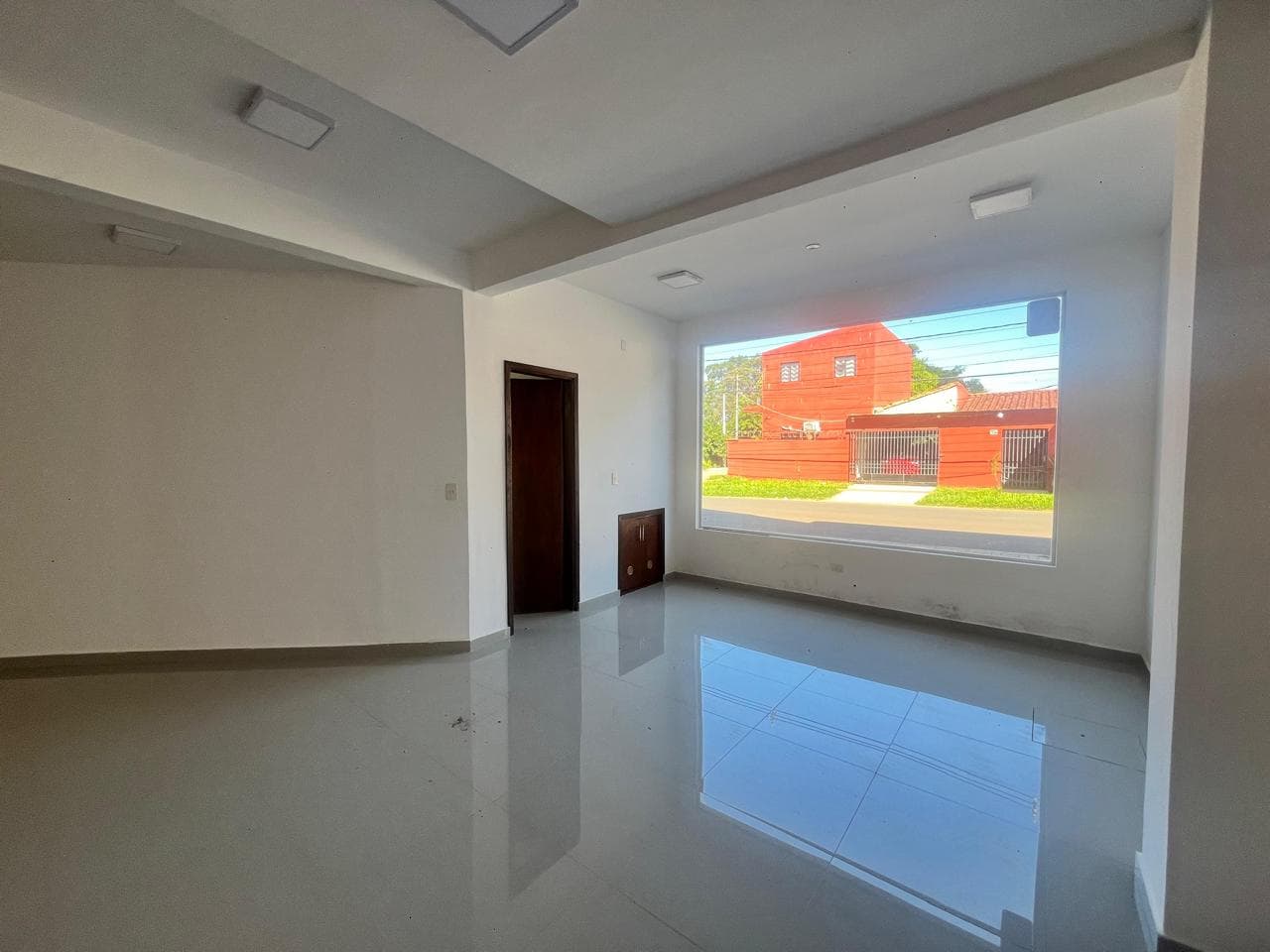Alquilo salon comercial en loma merlo – 2