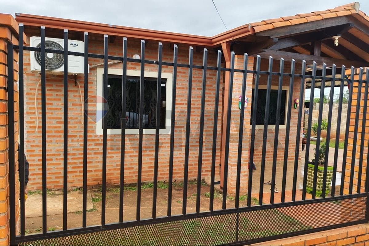 Vendo hermoso chalet en esquina en Villeta – 2
