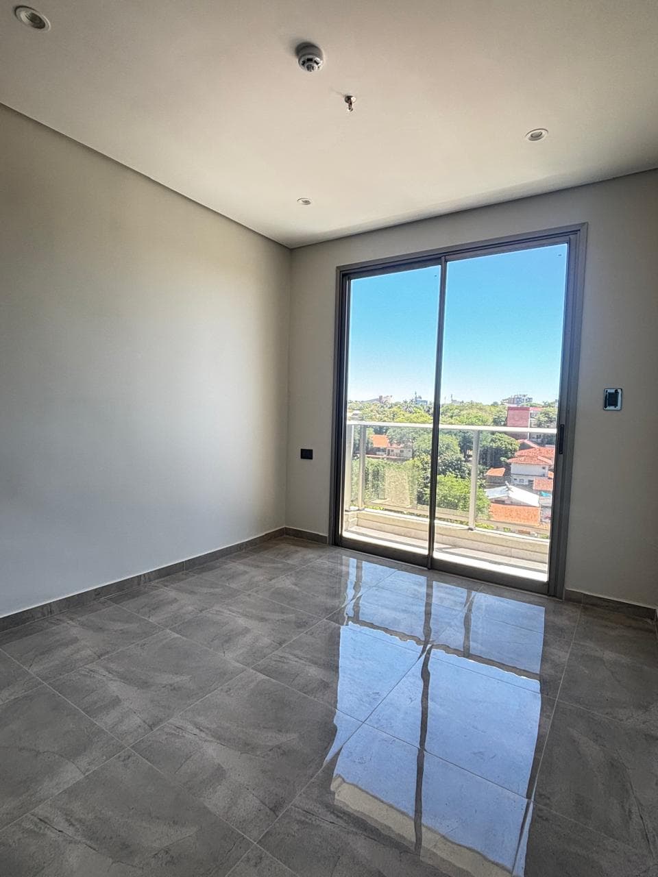 ALQUILER – MOLAS 1311 | BARRIO LAS LOMAS