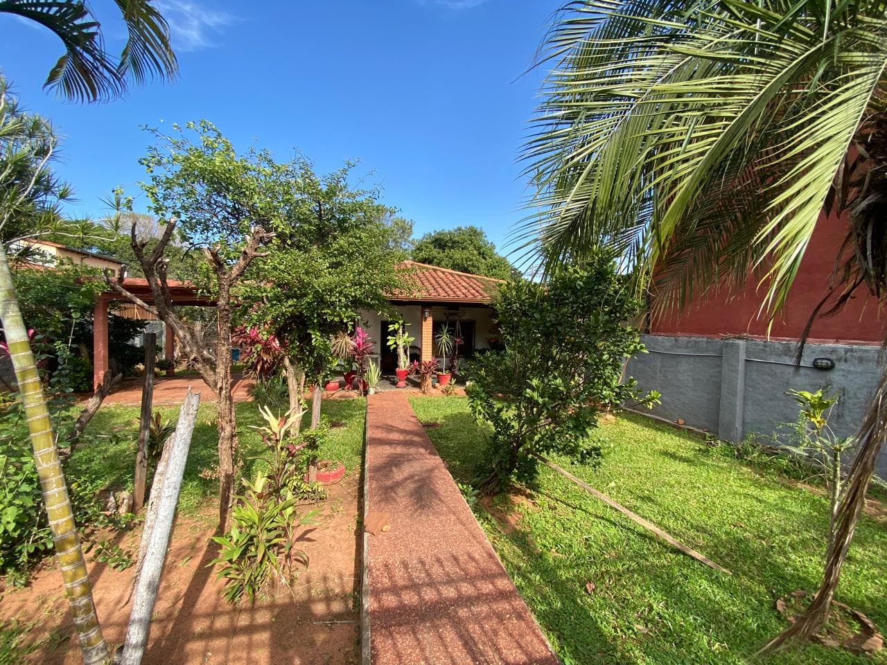 Casa Con Jardin en venta Fdo Zona Sur! – 2