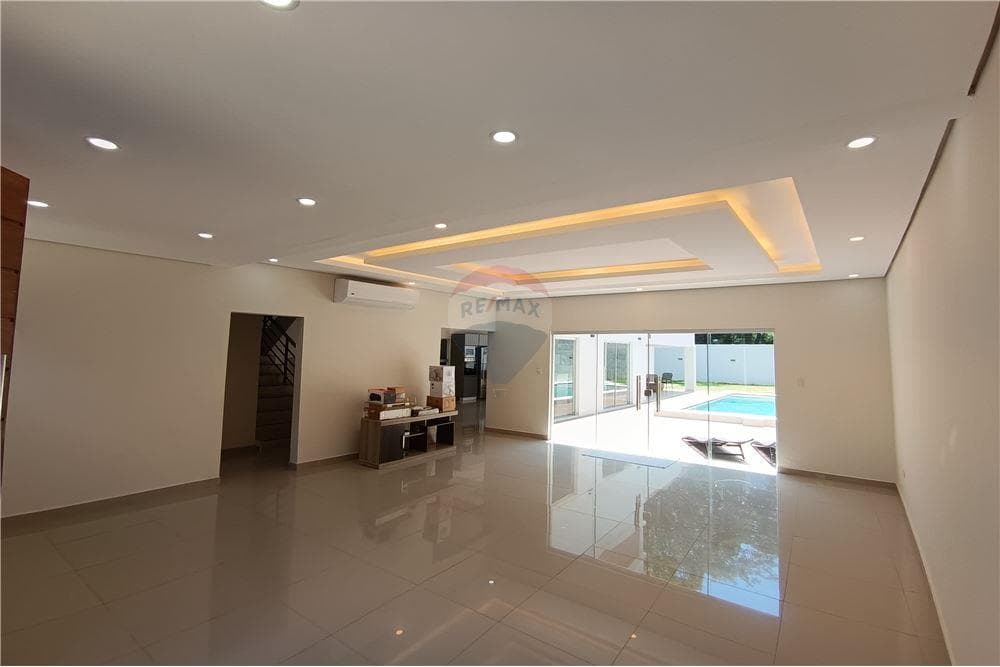 HERMOSA CASA EN MARIANO ROQUE ALONSO – 3