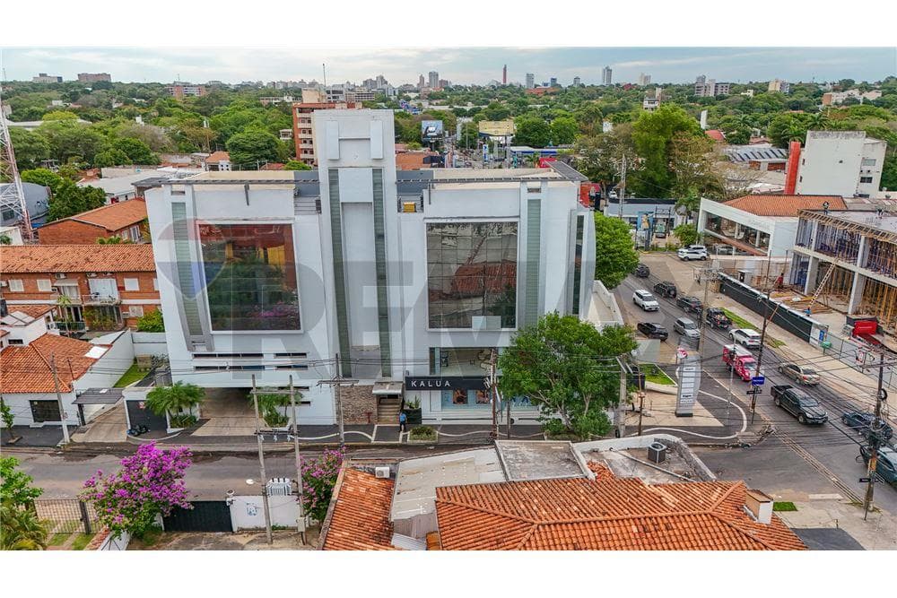 Oficina - Alquiler - Villa Morra, Paraguay