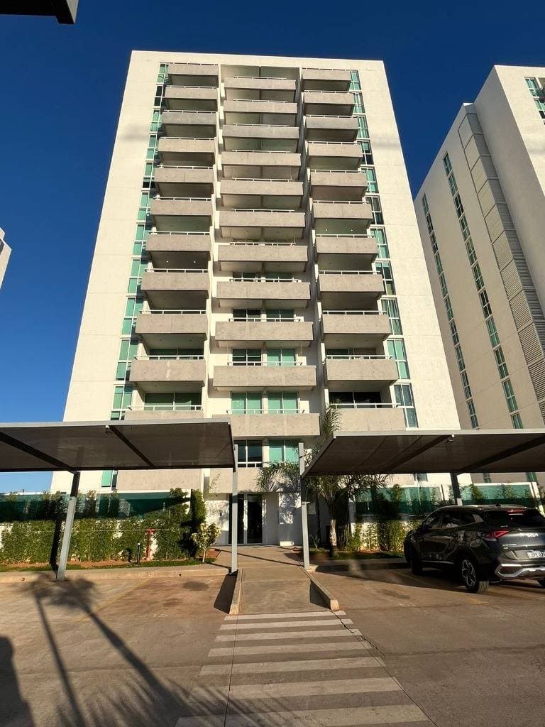 En Alquiler Departamento Amoblado de 2 dormitorios en Altamira Surubi’i – 2