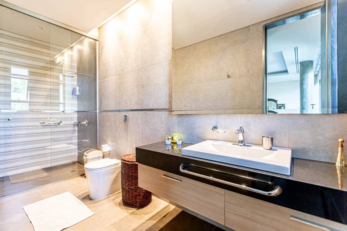 Exclusiva Residencia de Lujo en Alquiler – Condominio Las Piedras – 3