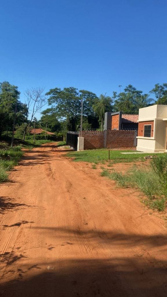 Terreno ideal para dúplex o primera vivienda – Luque – 3