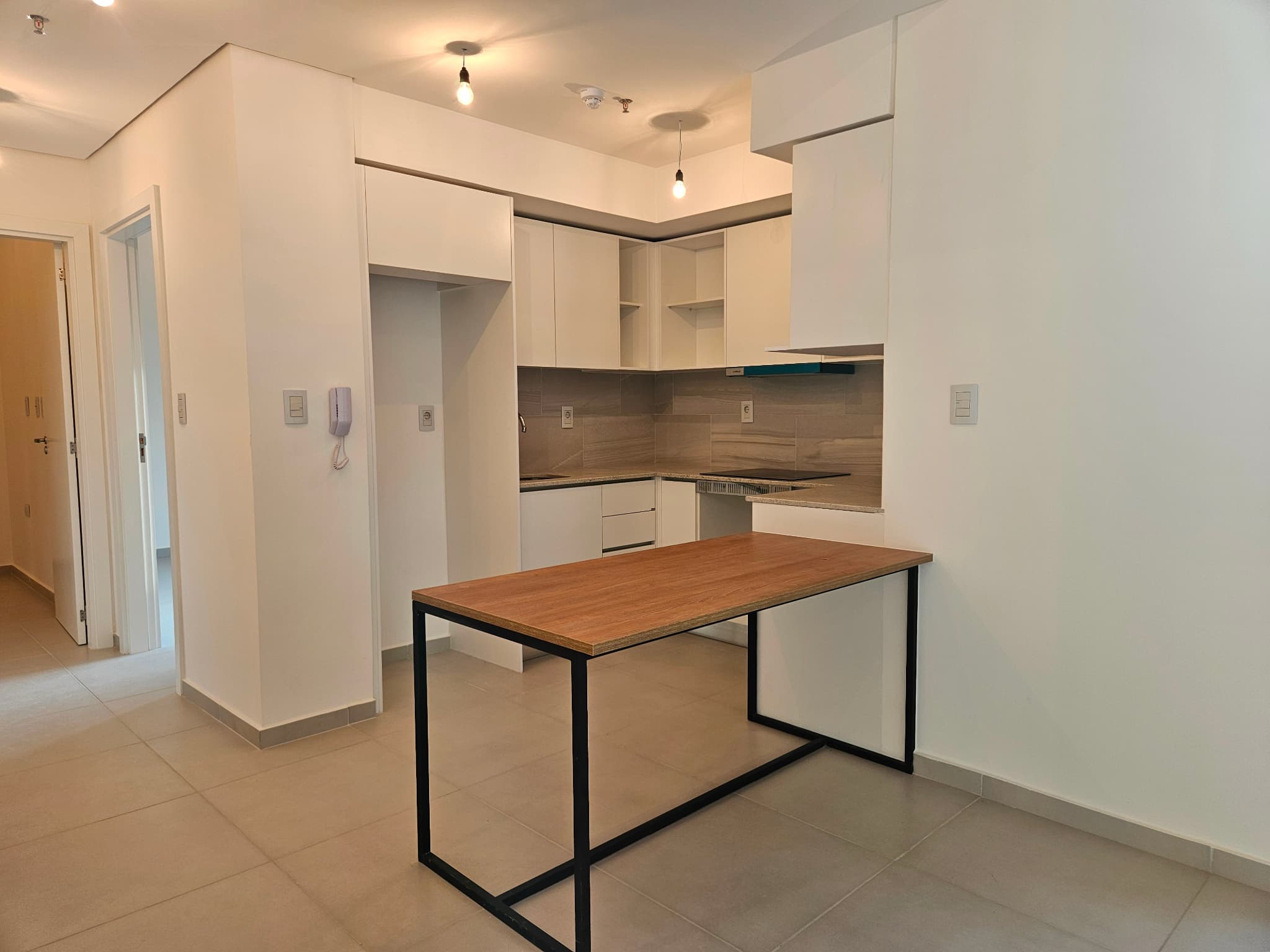 EN VENTA! Departamento De 2 Habs En Las Mercedes – 3