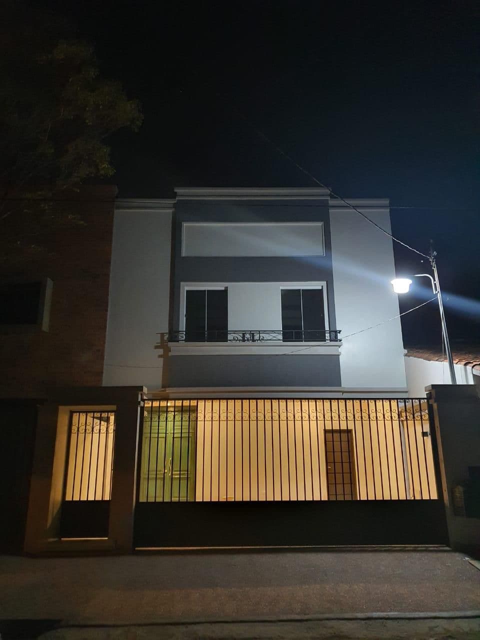Alquilo Hermoso Duplex. Estilo Toscano En Mburucuya
