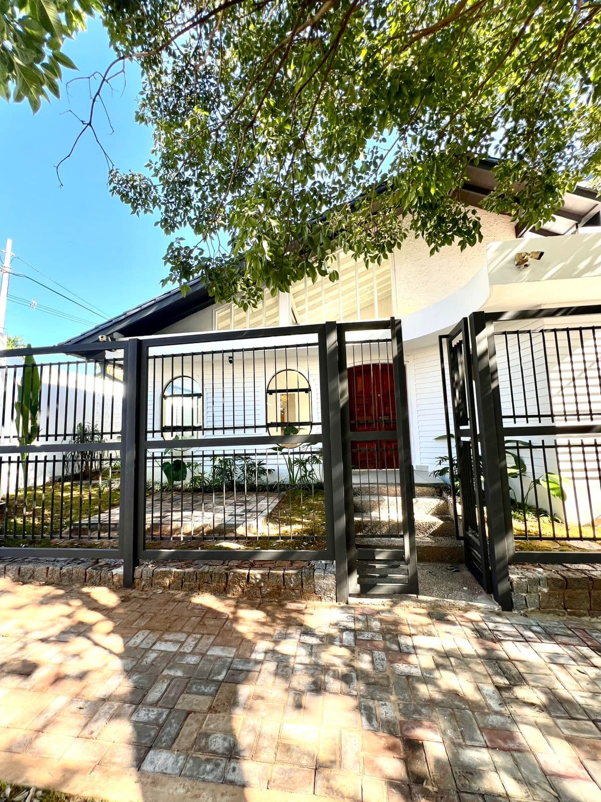 RESIDENCIA A ESTRENAR EN MBURICAO - ASUNCIÓN – 2