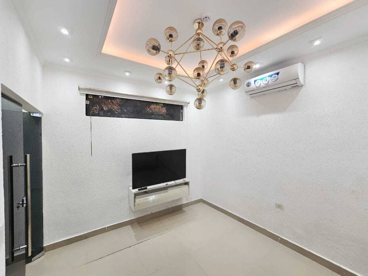 Alquilo Departamento en Planta Baja Domotizado en Lambaré – 2