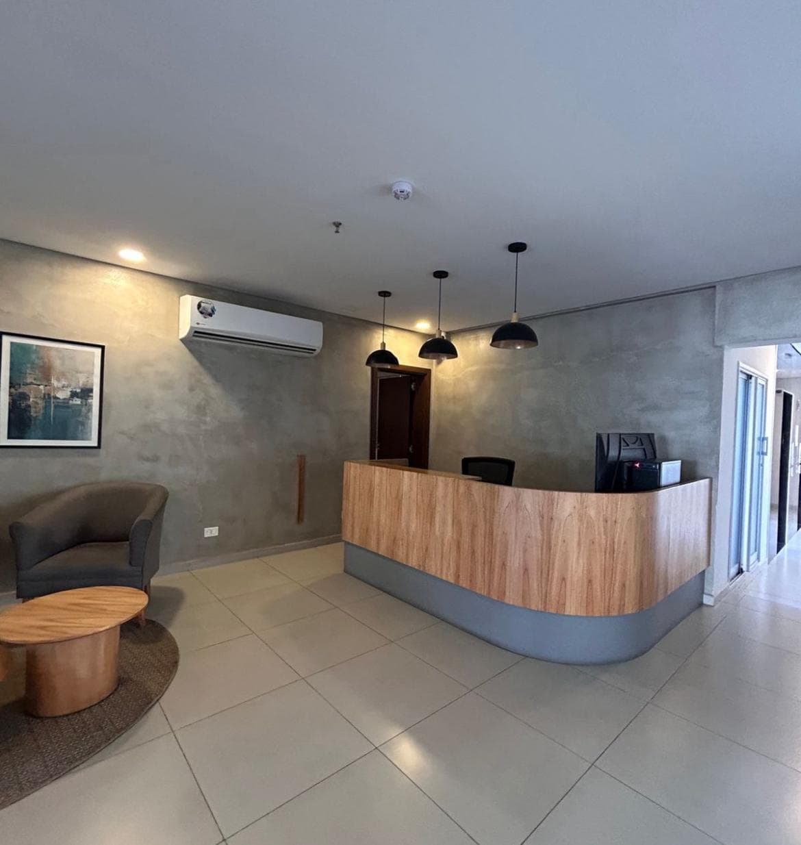 ALQUILER DE AMPLIO DEPARTAMENTO ZONA LOS LAURELES – 2