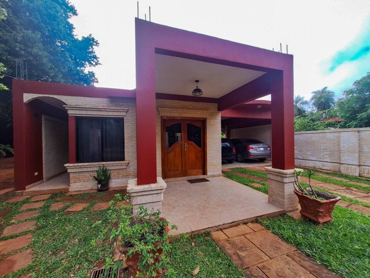 Vendo hermosa casa en la ciudad de Luque. – 2