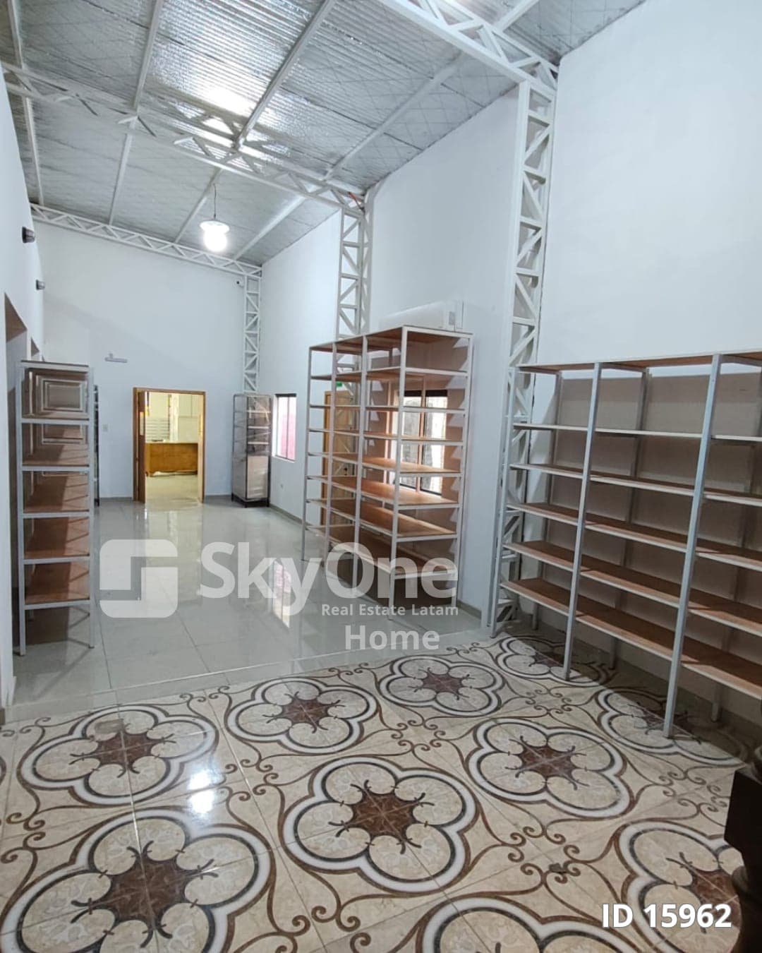 ALQUILO SALON COMERCIAL SOBRE AVDA ARTIGAS – 3