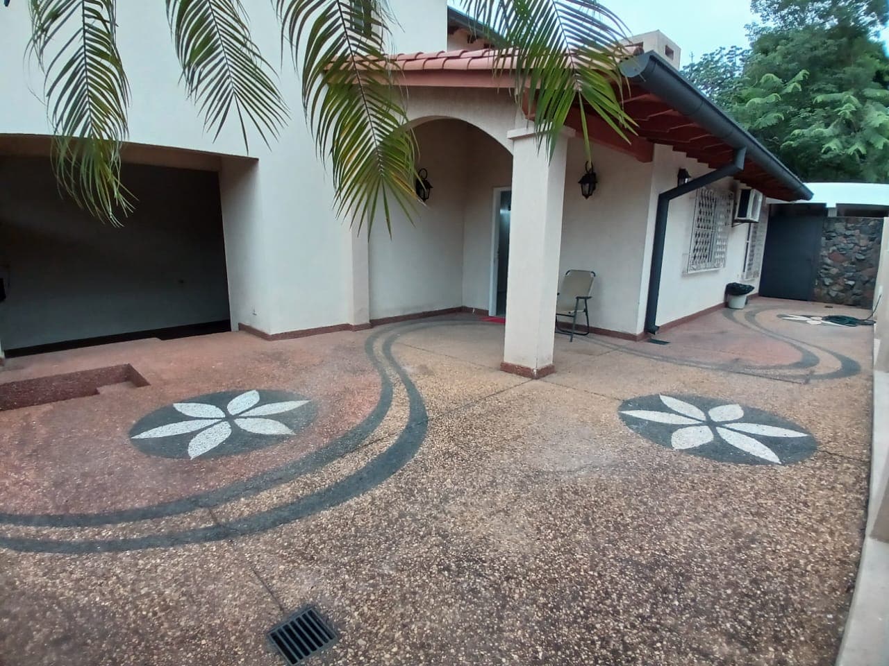 Alquilar Casa para Oficina.Alas Paraguayas.Mcal.Estigarribia – 2