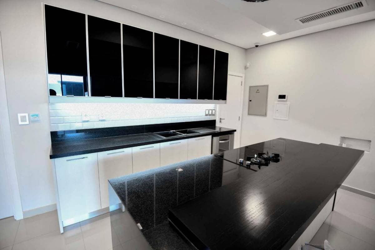 Alquilo residencia de 4 dormitorios. Zona CIT / Trinity School – 2