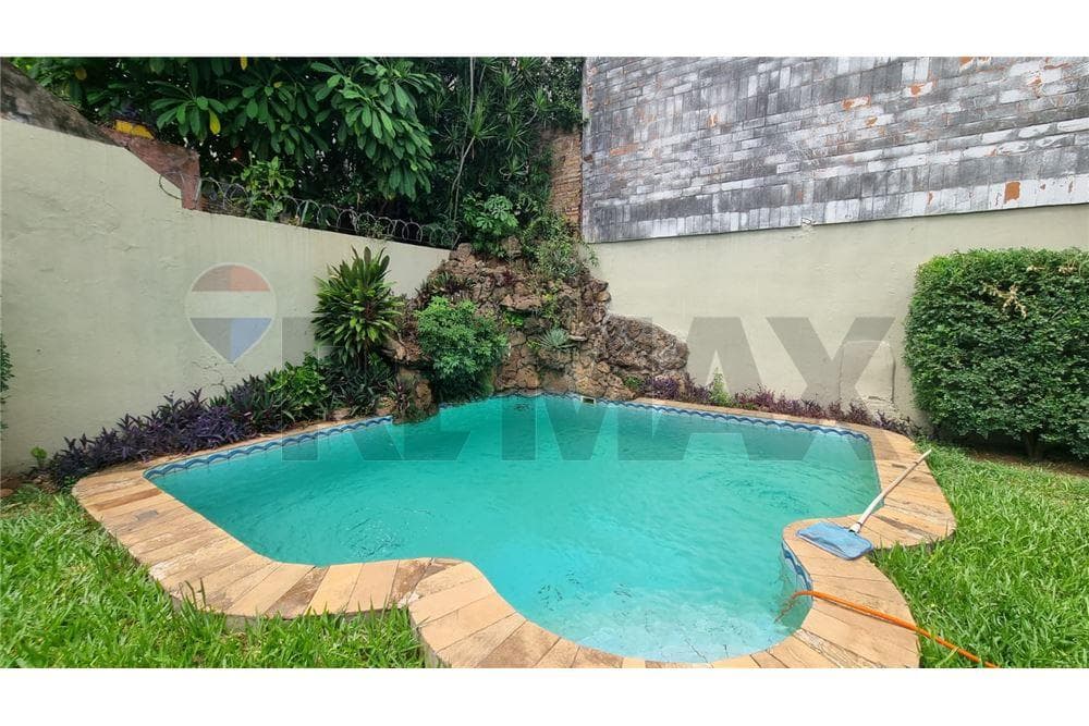 Residencia en Venta – Barrio Ciudad Nueva | Asunción – 2