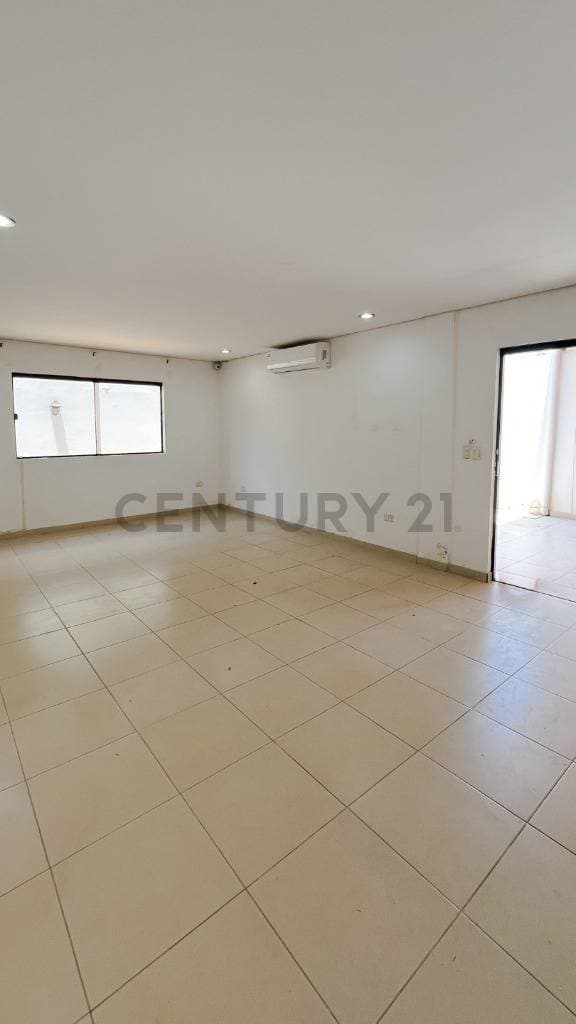 Alquilo Casa Luque - Laurelty (Z/ Av. Andrés Insfran) – 3