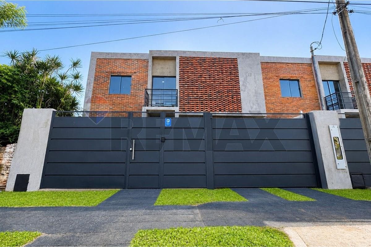 Dúplex en Venta | Cuarto Barrio, Luque