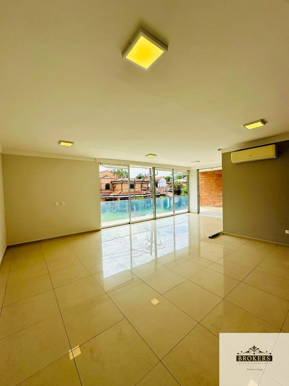 Alquilo Departamento De 3 Dormitorios Con o Sin Muebles En Mburucuya – 2