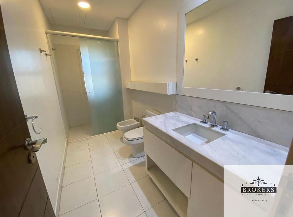 Alquilo Amplio Departamento de Tres Dormitorios En Suite En Villa Aurelia – 2