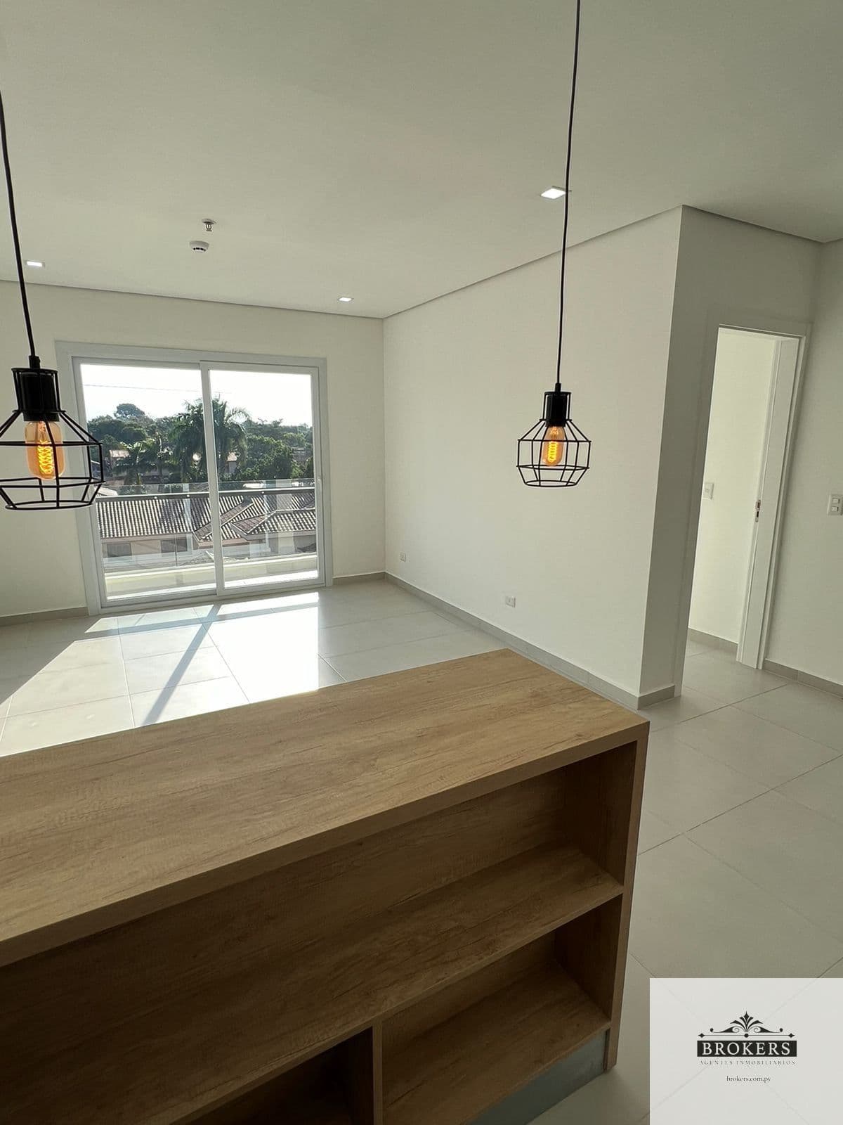 Departamento en alquiler de 2 dormitorios c/ cochera en Luis A. de Herrera – 3