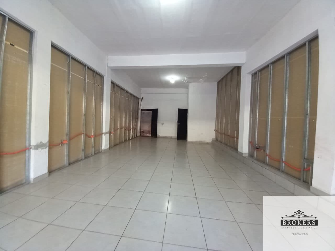 Local Comercial de 50M2 en alquiler ubicado en Villa Amelia Zona UNA – 3