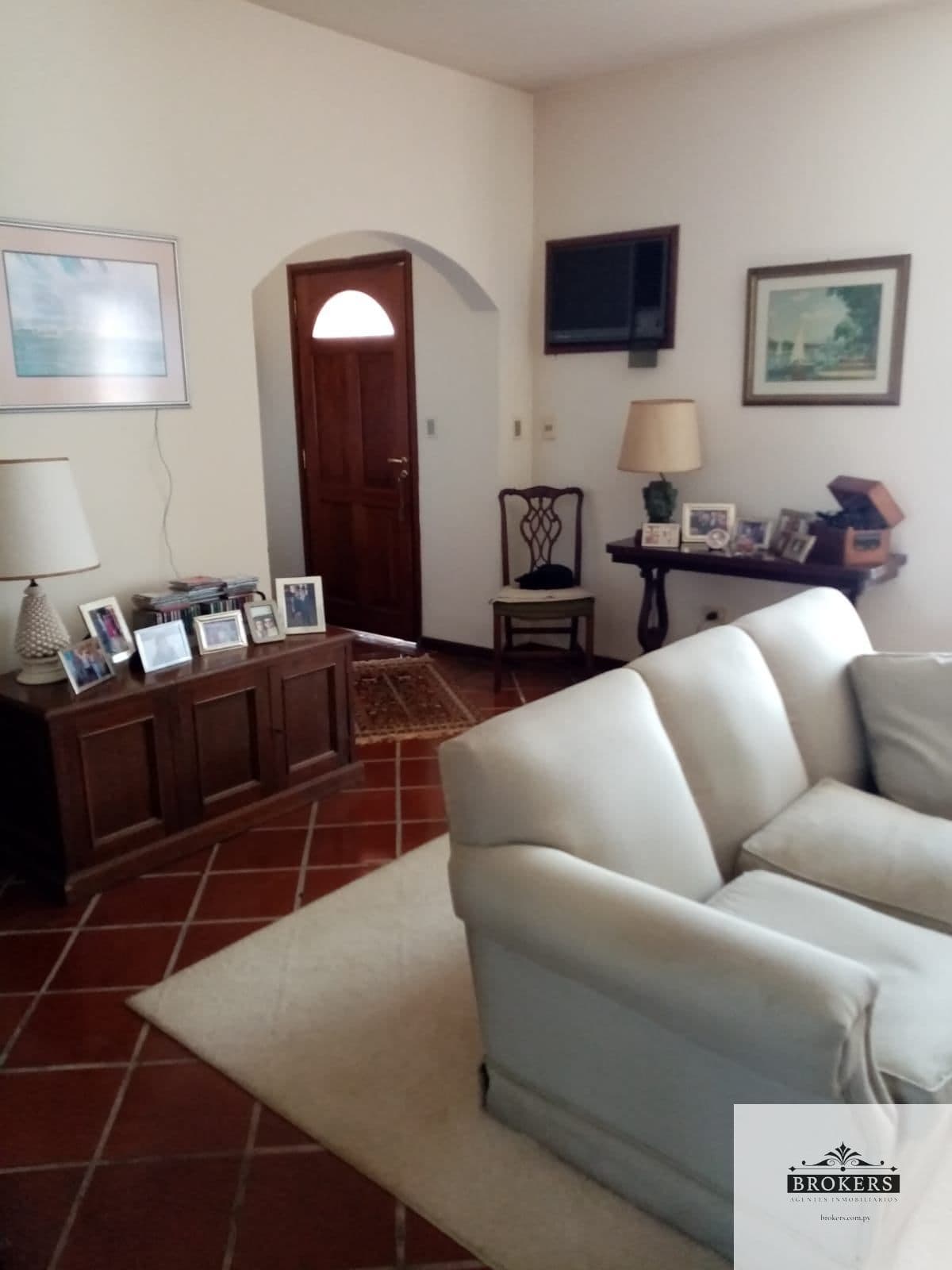 Vendo Casa dos plantas 4 dormit. en Mburucuyá – 3