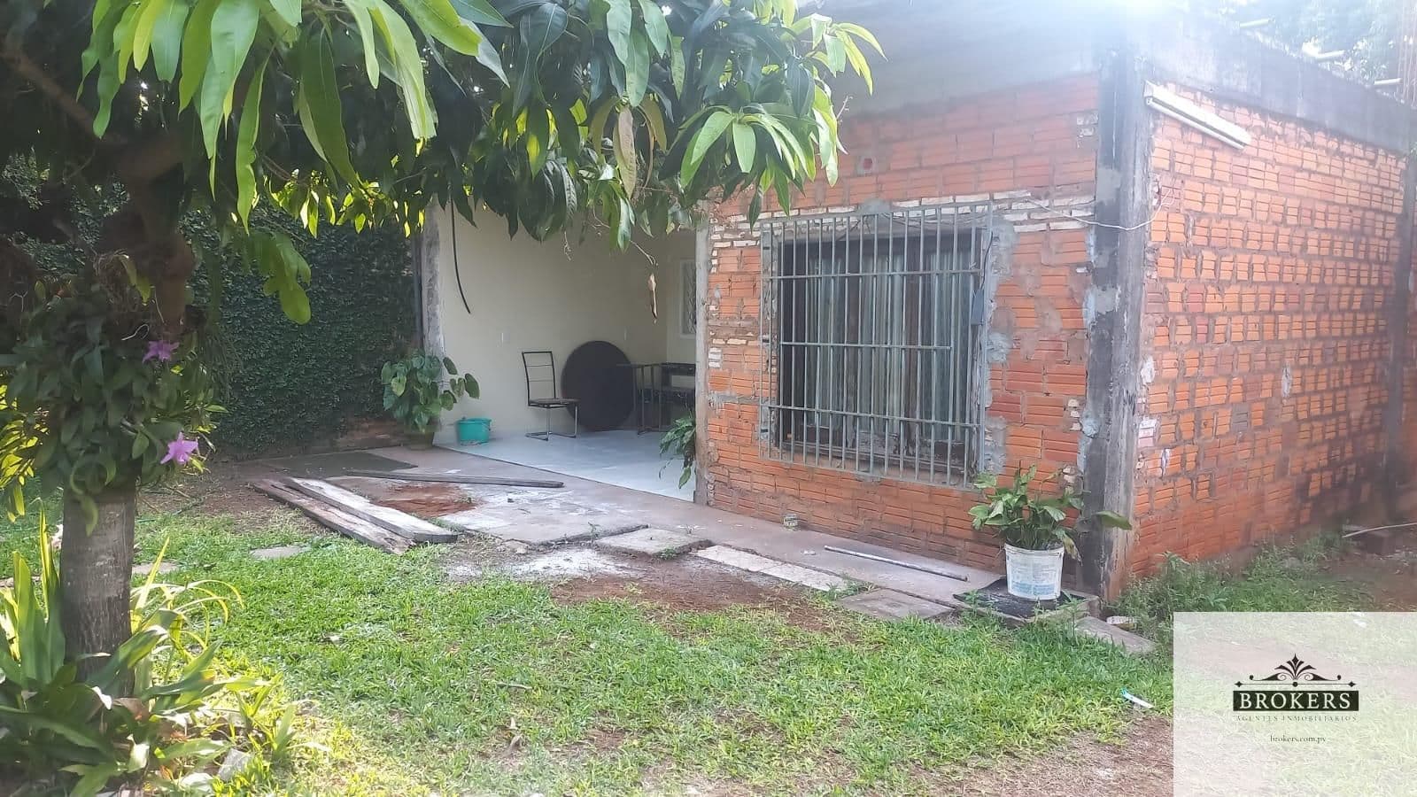Casa en Venta de 3 Dormitorios c/ cochera en Ñemby – 3