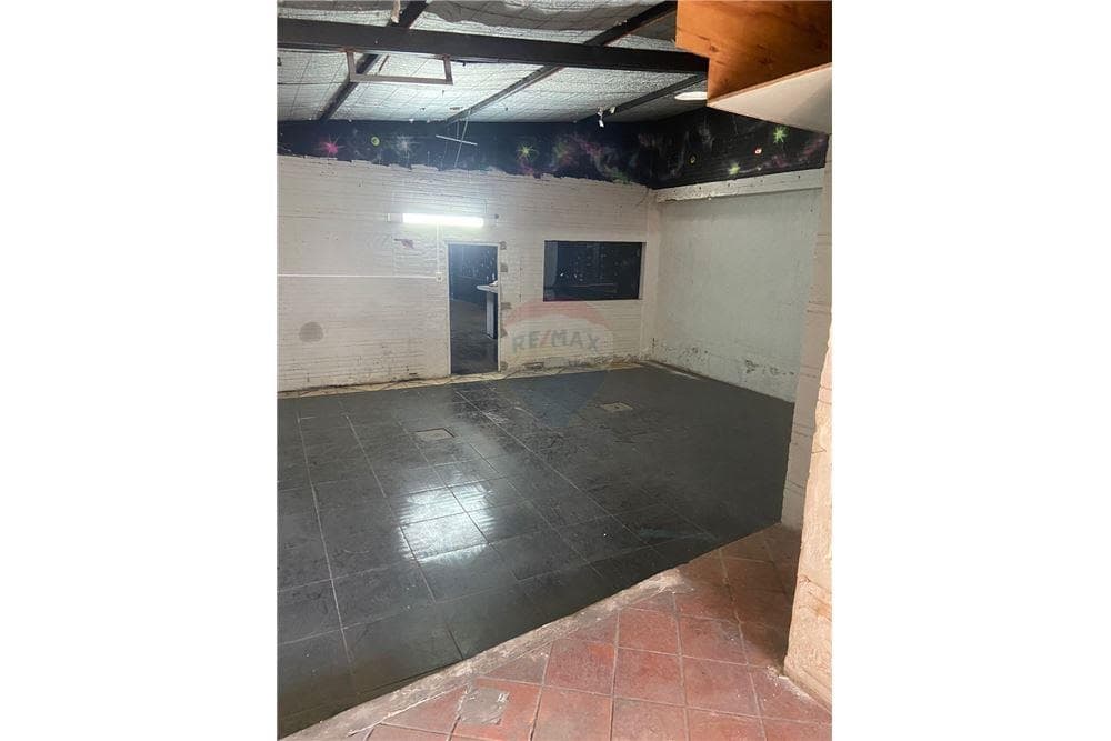 ALQUILO LOCAL COMERCIAL EN LAMBARE SOBRE AVENIDA – 2