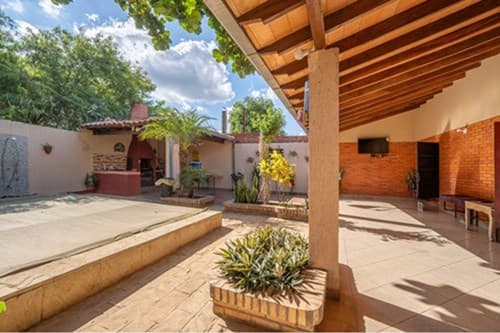 Casa-Venta--, Luque, Central – 3