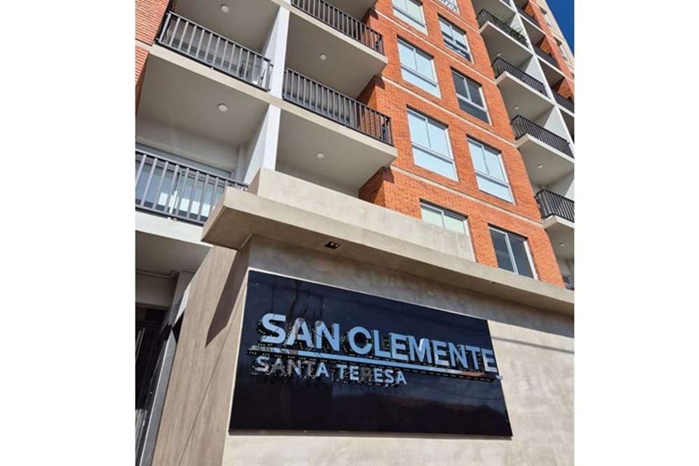 DEPARTAMENTO AMOBLADO EN FERNANDO DE LA MORA NORTE
