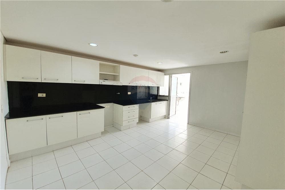 Impecable departamento en LAS MERCEDES – 2