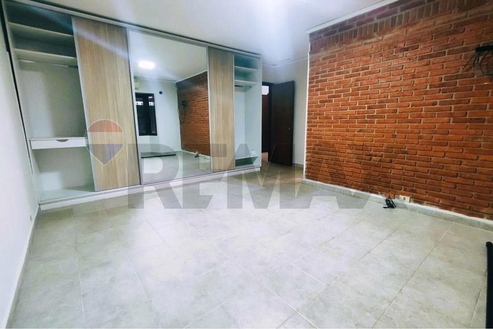 Casa - Alquiler - Luque, Central, Paraguay – 3