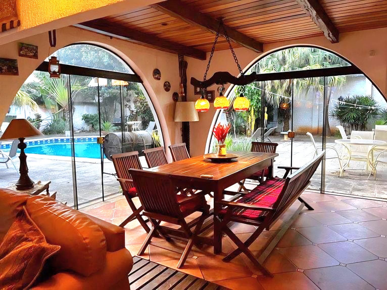 ALQUILER CASA MODERNA EN VILLA AURELIA – ASUNCIÓN – 3