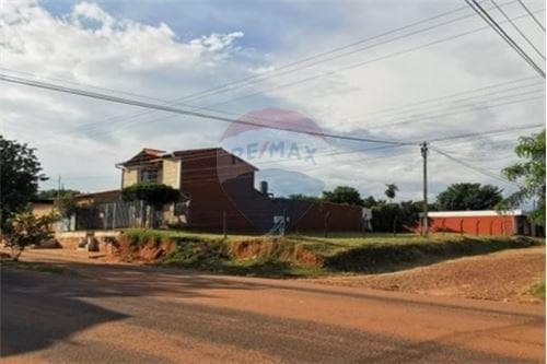 ALQUILO AMPLIO TERRENO EN ESQUINA DE VILLA ELISA
