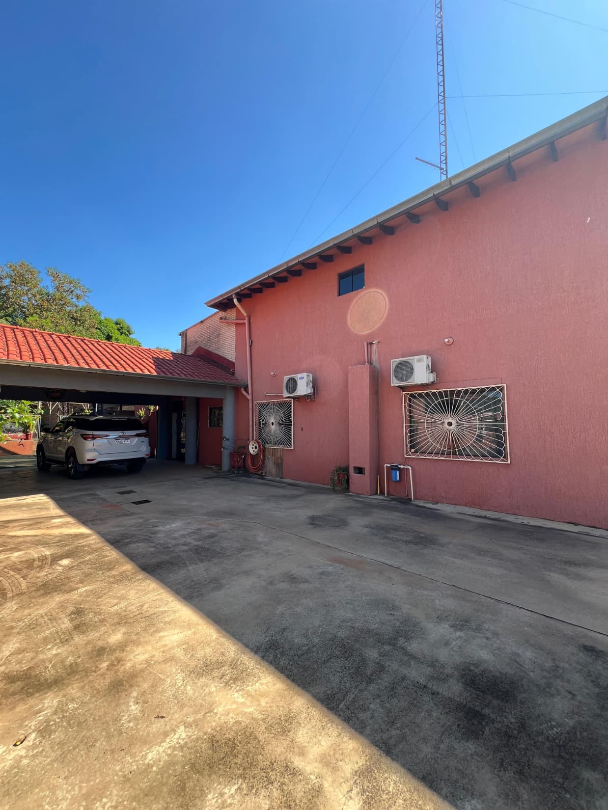CASA EN VENTA EN CAPIATÁ | CON FRENTE COMERCIAL – 3