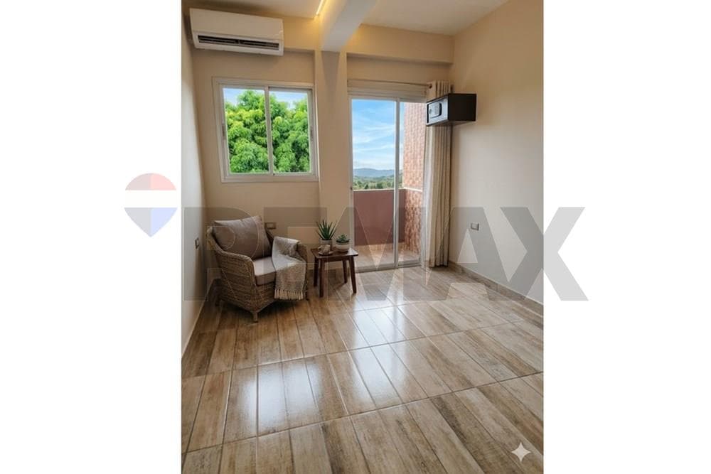 Alquilo Departamento con Balcón EN CAPIATA – 2