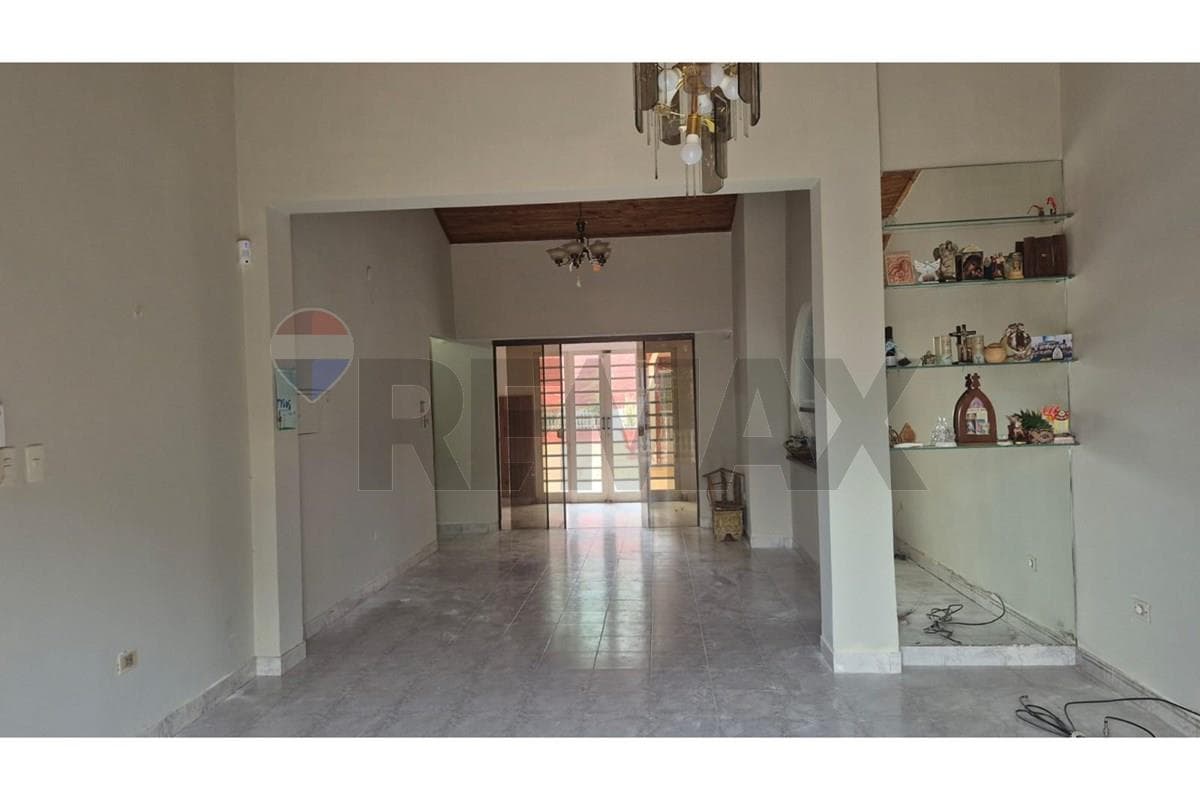 CASA EN ALQUILER - LAMBARE – 2
