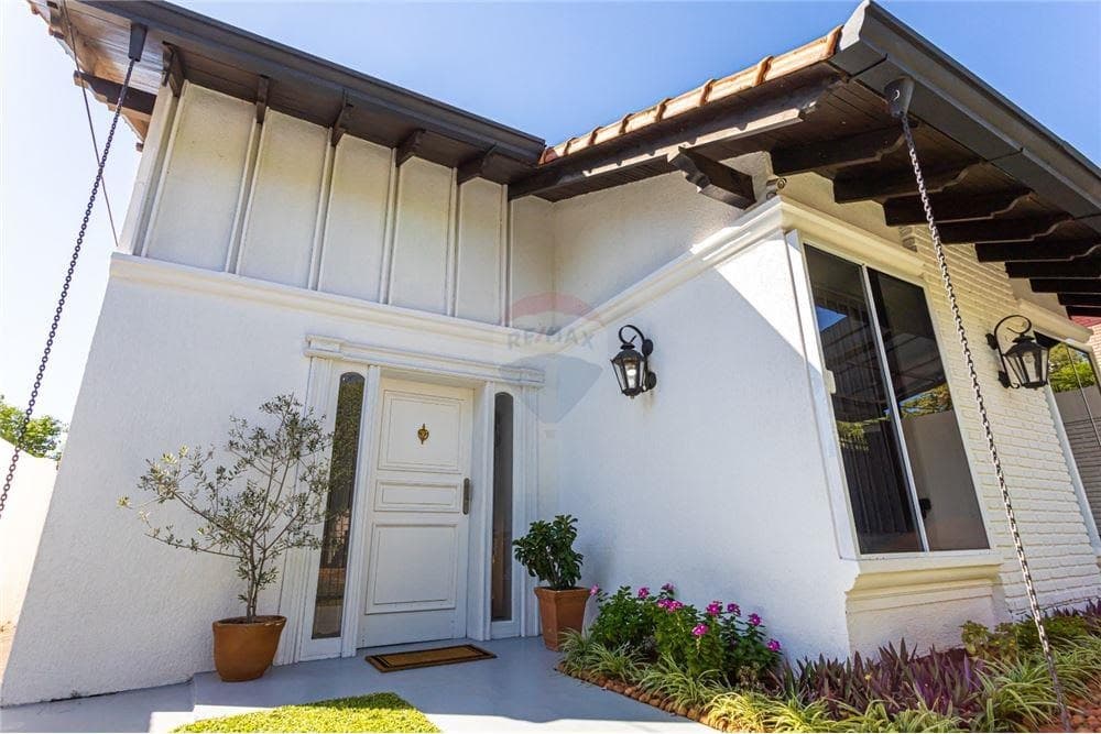 VENDO CASA EN EL CORAZON DE CARMELITAS – 2