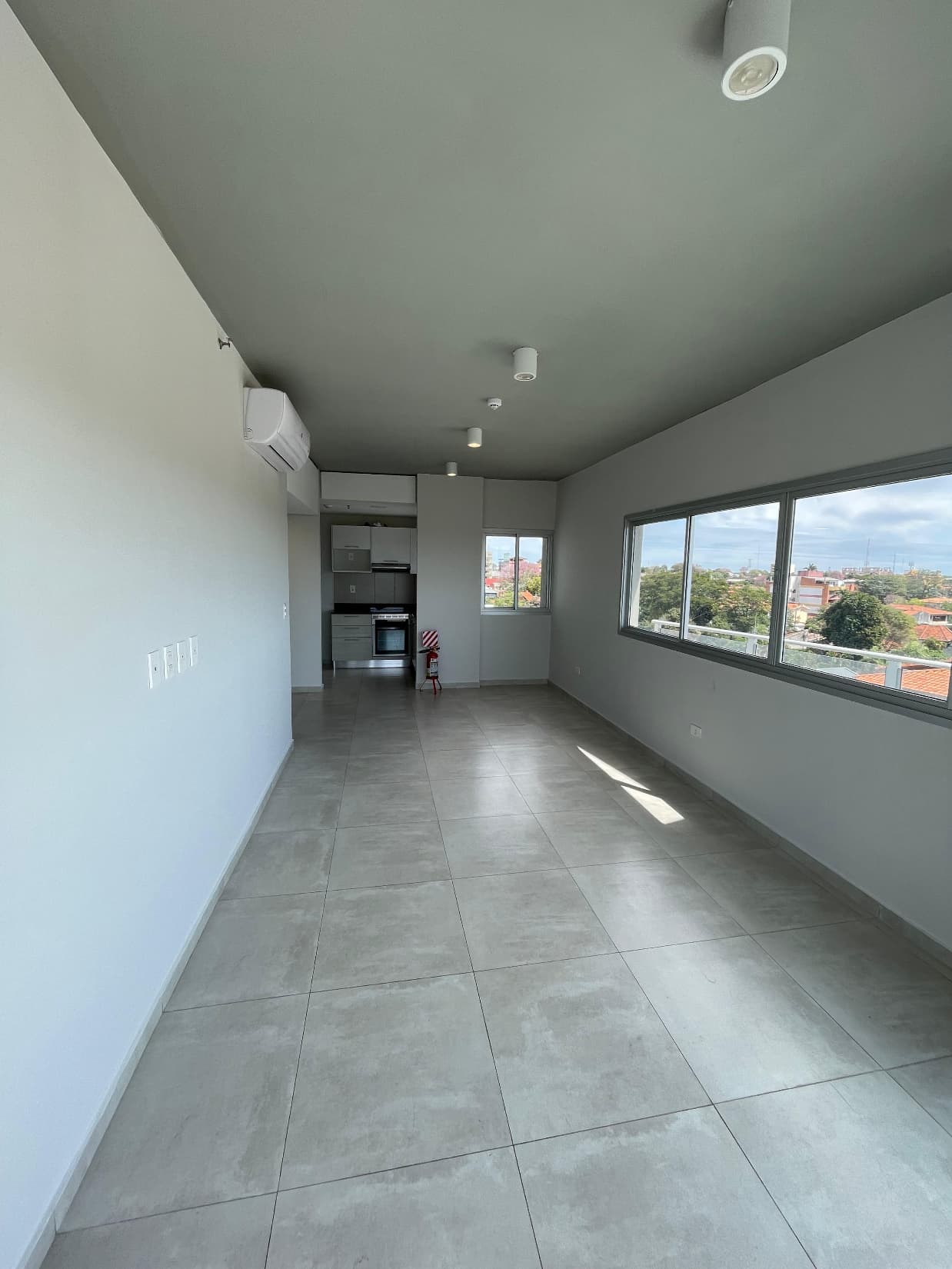 BARRIO SEMINARIO EN ALQUILER DEPARTAMENTO DE DOS DORMITORIOS CON 2 COCHERAS – 3