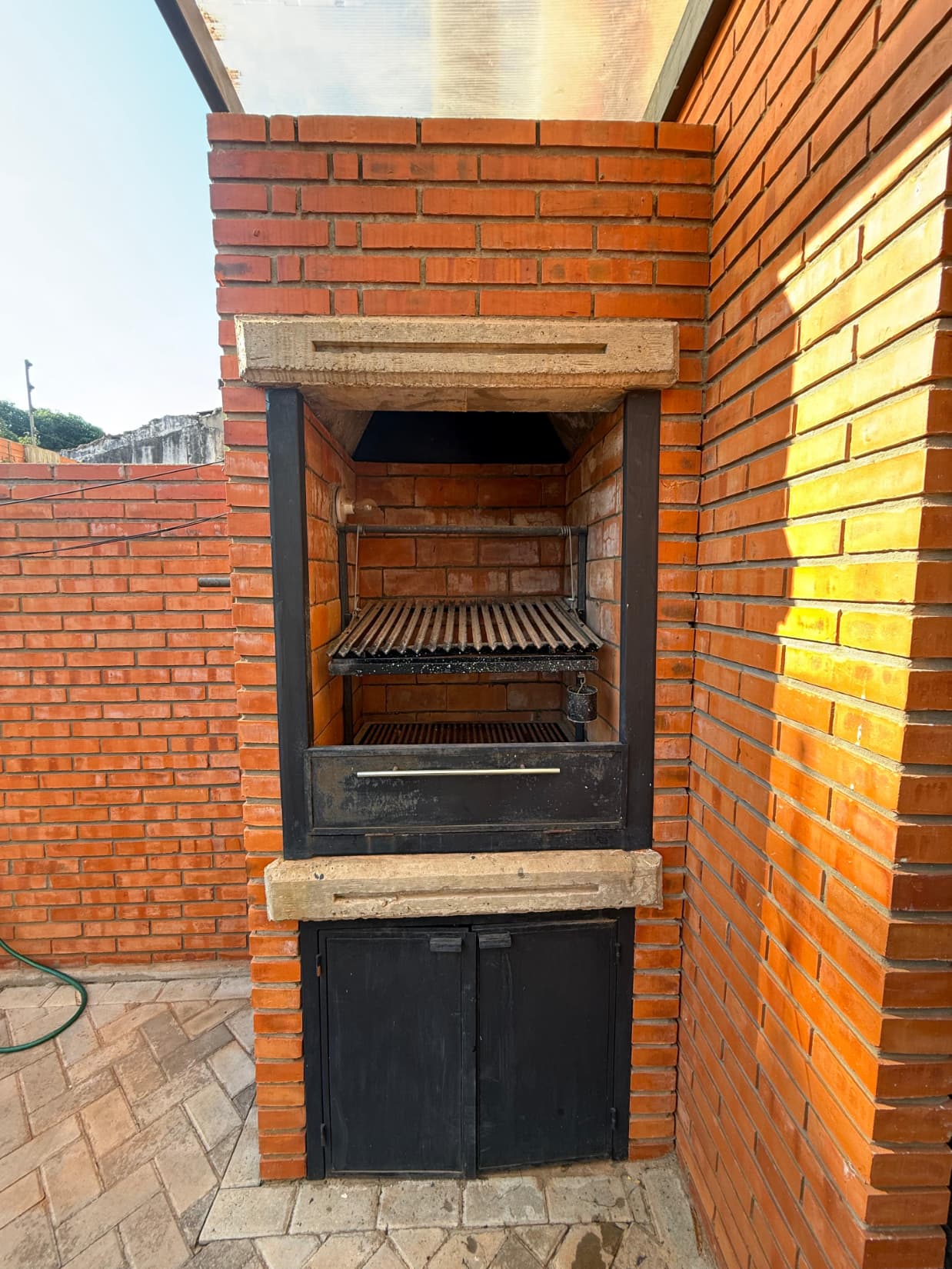 ALQUILO DÚPLEX EN LUQUE – 2 DORMITORIOS EN SUITE EN BARRIO CERRADO – 3
