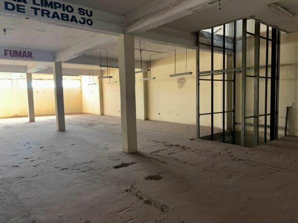 VENDO EDIFICIO CORPORATIVO EN BO. SAN VICENTE ASUNCIÓN – 3