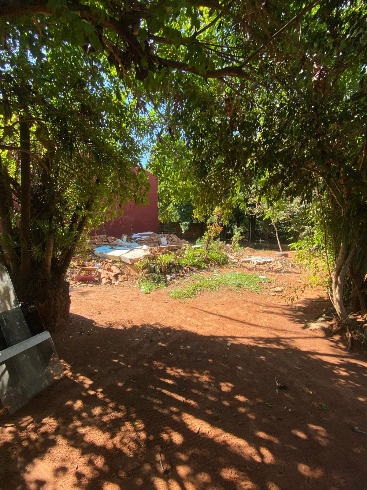 EN VENTA TERRENO 462 m² ÑEMBY RINCON – 2