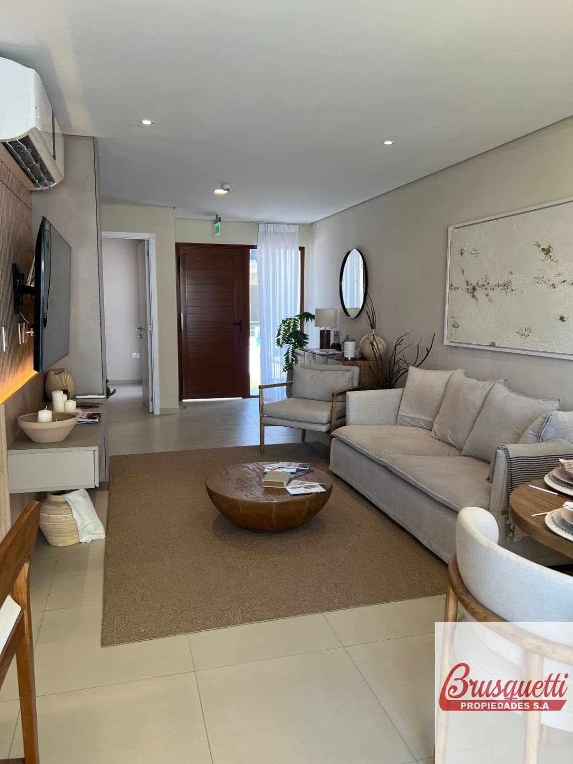 Dúplex En Venta C/ Cochera En Mbachio II